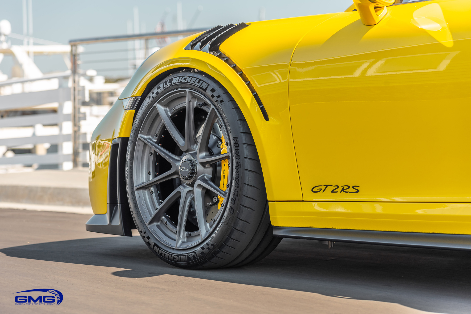 Racing Yellow Porsche 991 GT2 RS